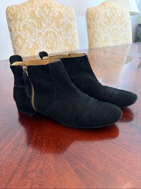 Nine West Black Suede Ankle Boots with Side Zip Size 5.5